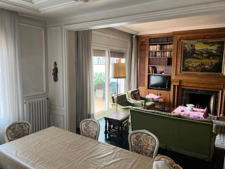 Gran Piso Terrassa Centro Rambla 5 Habitaciones Eksteriør bilde
